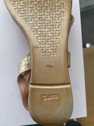 Sandalias 24 HORAS Beige y Dorado Talla 38