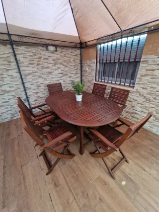 Mesa y 6 Sillas de Madera Exterior