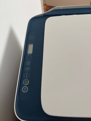 Impresora HP Blanca y Azul muy poco uso