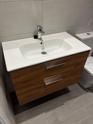 Lavabo Roca Nuevo grifería/mueble incluido