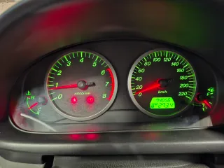 Mazda 2 2005