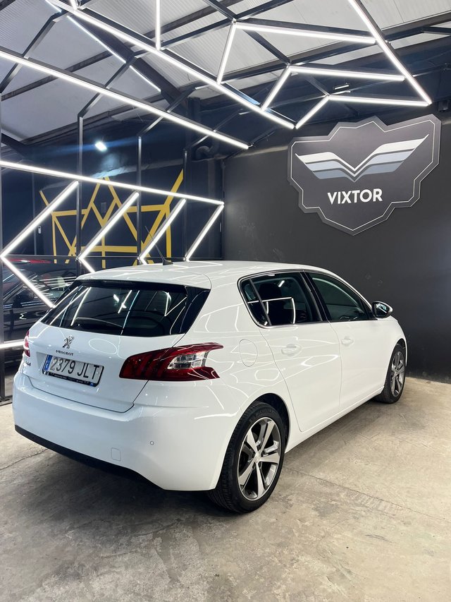 Peugeot 308 1.2 PureTech S&S Allure 130