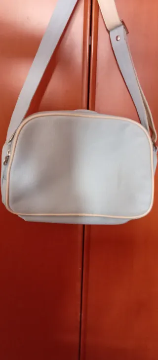 Bolso bandolera Reebok azul y beige