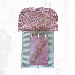 Funda acolchada iPad-tablet-libro estampada 11”