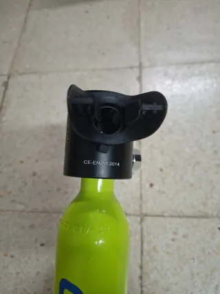 Bombona de buceo verde