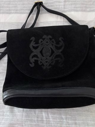 Bolso negro de piel
