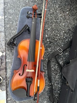 Violín 1/2 Carlo Giordano