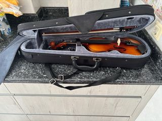 Violín 1/2 Carlo Giordano