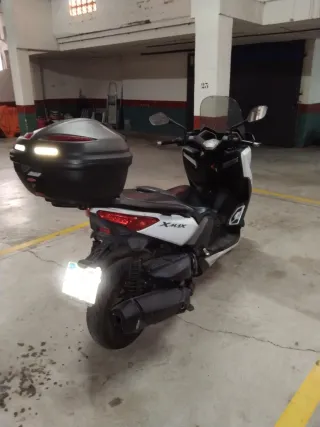 Yamaha XMAX 400 Maxi Scooter