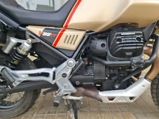 Moto Guzzi V85 TT Travel Beige