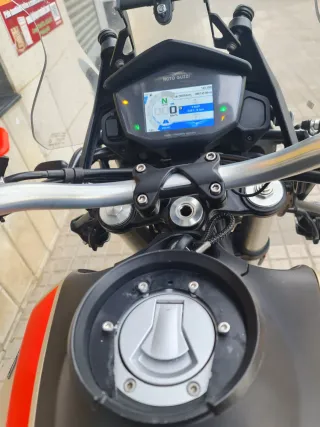 Moto Guzzi V85 TT Travel Beige