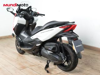 HONDA FORZA 350