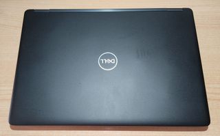 Portátil Dell Latitude 5490. FULLHD, 16 GB RAM SSD