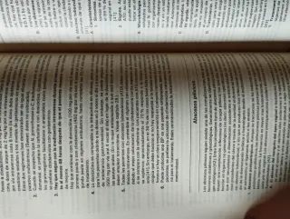 Libro antiguo de medicina, manual MSD