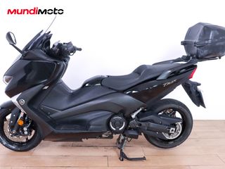 YAMAHA T-MAX 530
