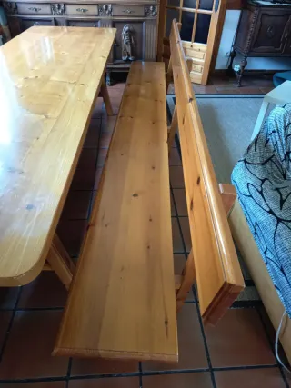 Mesa 3m y 2 bancos madera maciza
