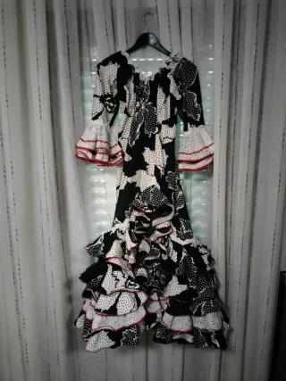 Vestido de flamenca con volantes