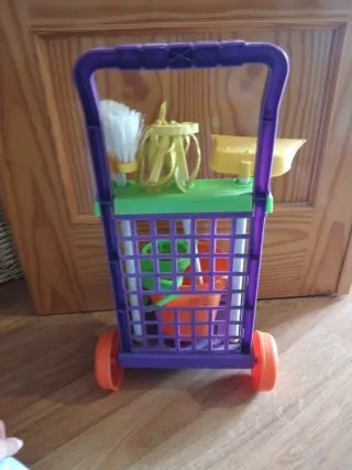 Juguete carro limpieza