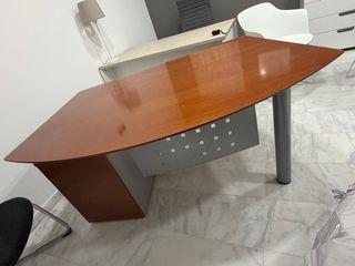 Mesa de Oficina o Recepción Marron