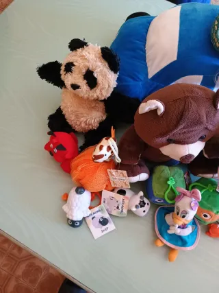 Stock peluche e giocattoli 15 pezzi.