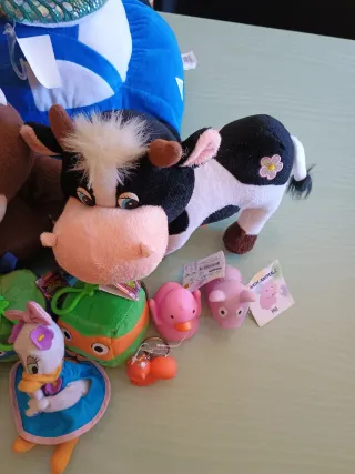 Stock peluche e giocattoli 15 pezzi.