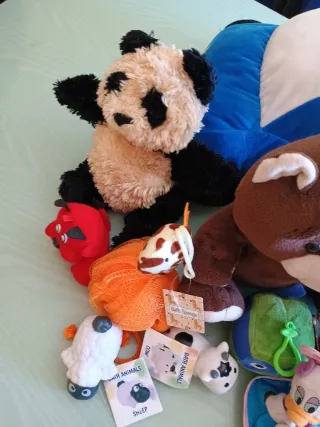 Stock peluche e giocattoli 15 pezzi.