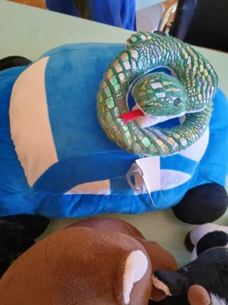 Stock peluche e giocattoli 15 pezzi.