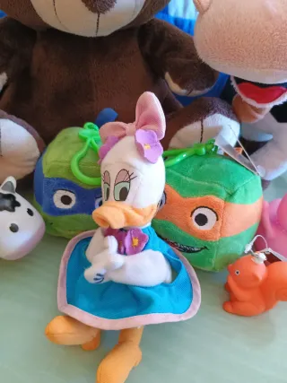Stock peluche e giocattoli 15 pezzi.