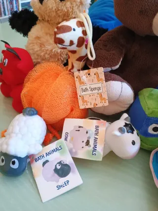 Stock peluche e giocattoli 15 pezzi.