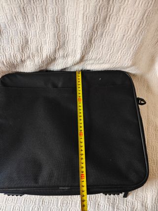 Maletín ordenador portátil con bolsillos negro