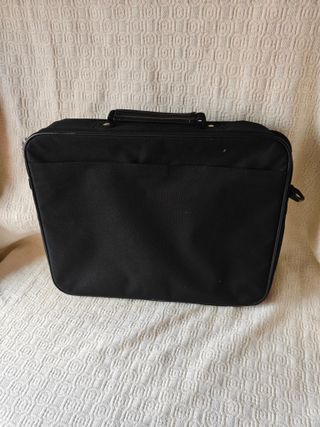 Maletín ordenador portátil con bolsillos negro