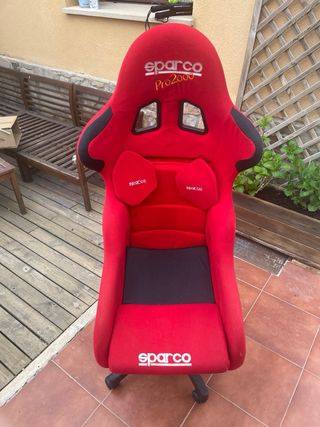 Silla de carreras Sparco Pro2000 roja