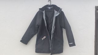 2 Cazadoras Hockey Talla L diferentes, Lottac