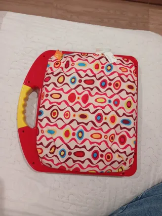 Pizarra magnética infantil con cojín
