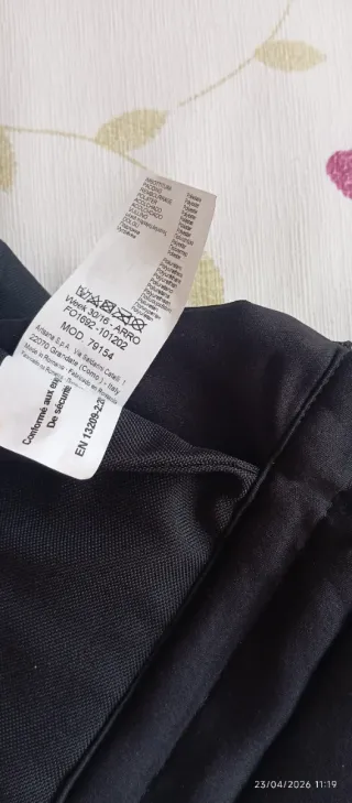 Mochila portabebés Chicco negra