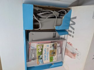 Nintendo Wii Bianca Boxata + Wii Sports