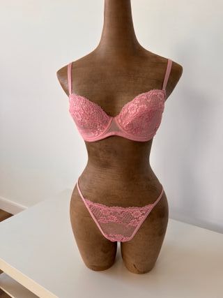 Conjunto lencería encaje rosa