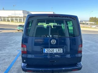 Volkswagen Transporter T5 2004