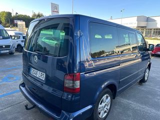 Volkswagen Transporter T5 2004