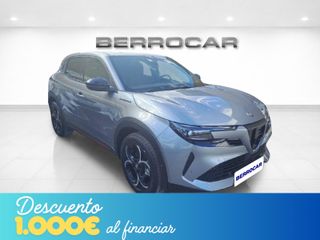 Alfa Romeo Junior Ibrida Speciale 107kW (145CV)