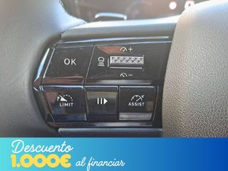 Alfa Romeo Junior Ibrida Speciale 107kW (145CV)