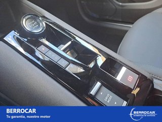 Alfa Romeo Junior Ibrida Speciale 107kW (145CV)