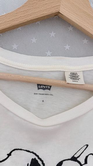 Camiseta Levi's Snoopy