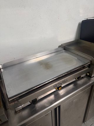Plancha Cromo 80x40 en buen estado