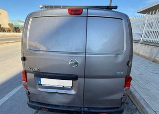 Nissan NV200 2010