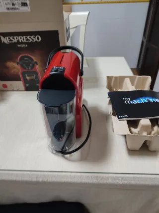 Cafetera Nespresso inissia
