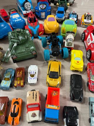 Lote coches, motos, helicóptero y tanque