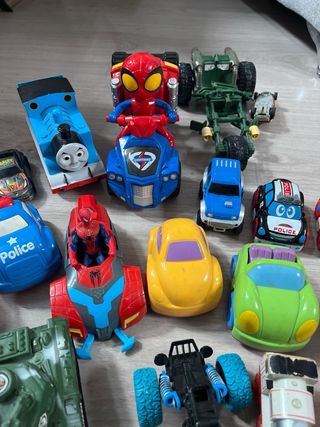 Lote coches, motos, helicóptero y tanque