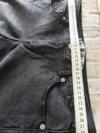 Pantalón vaquero negro