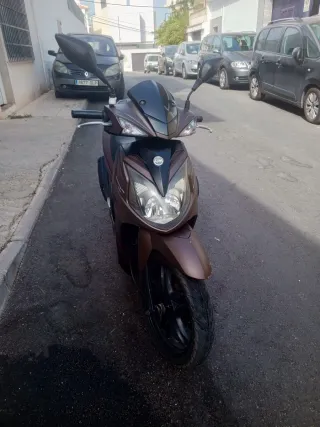 Moto Sym Symphony 2019 Marrón